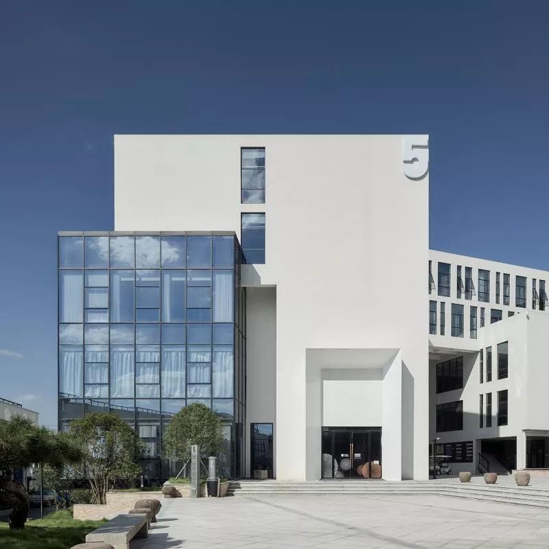 深度解答丨如何选择老鹰画室的校区