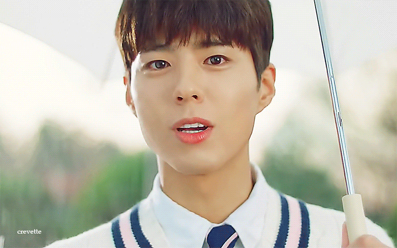 除了在《男朋友》第五集中出现的校服之外,宝剑最近拍的某广告视频中