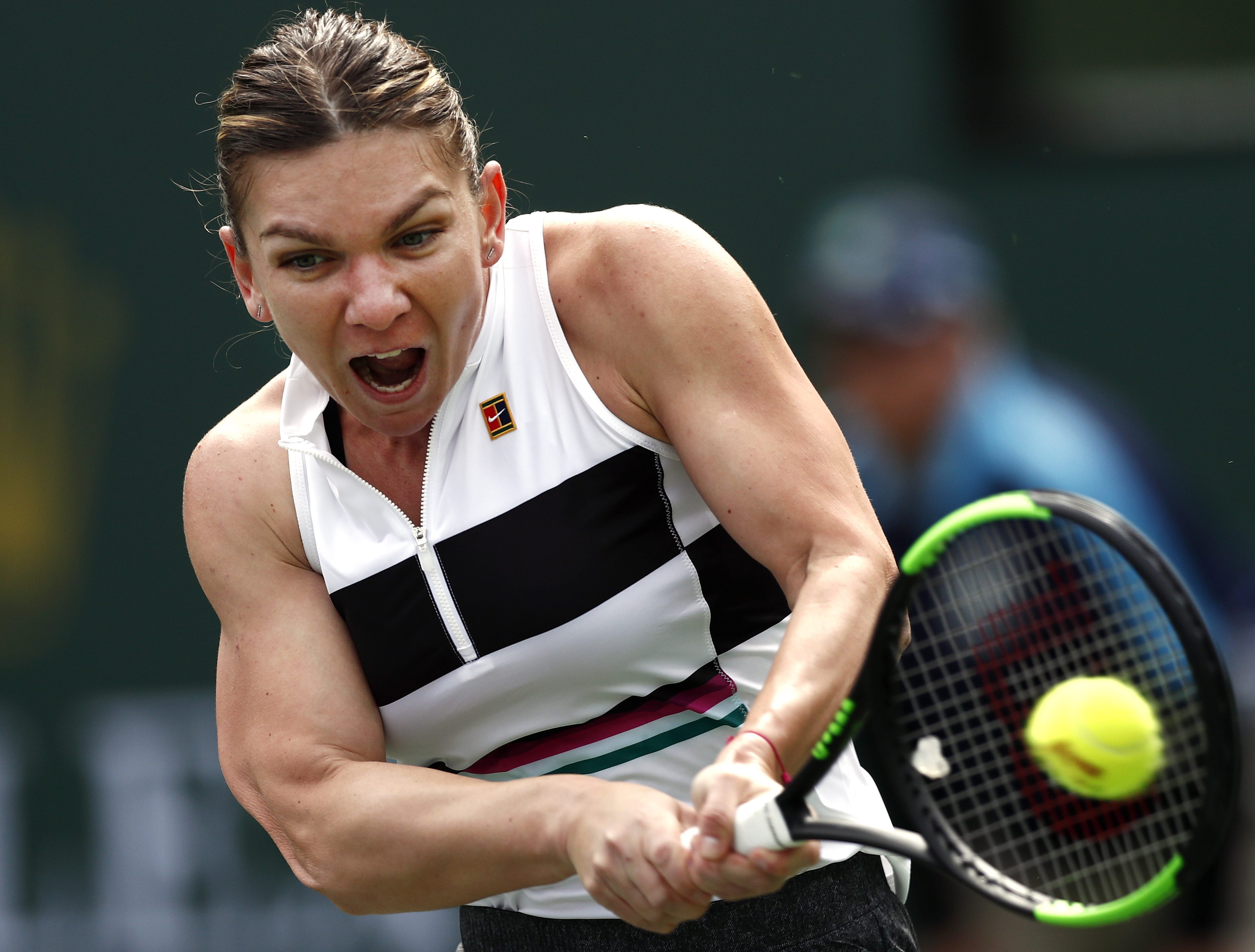 网球——巴黎银行公开赛:哈勒普胜科兹洛娃