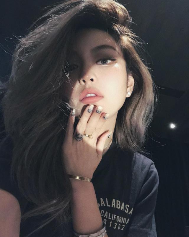 谁说有刺青就是渣女?来看看周扬青蔡依林 个个都很重感情!