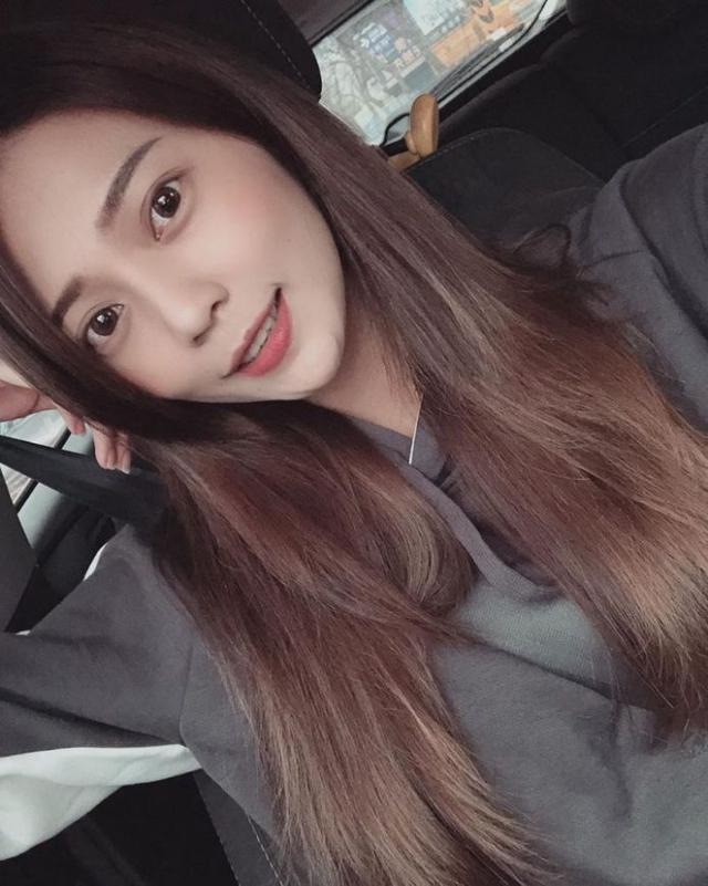 女神黄圆圆「旗袍装出场」美艳画面惊艳3.5万人:颜值天菜