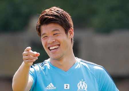 伦敦晚旗报:水晶宫有意引进马赛后卫酒井宏树