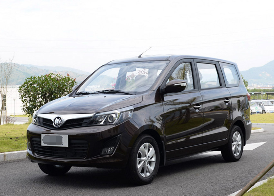 看起来简约,骨子里显得不简单的福汽启腾ex80的入手体验