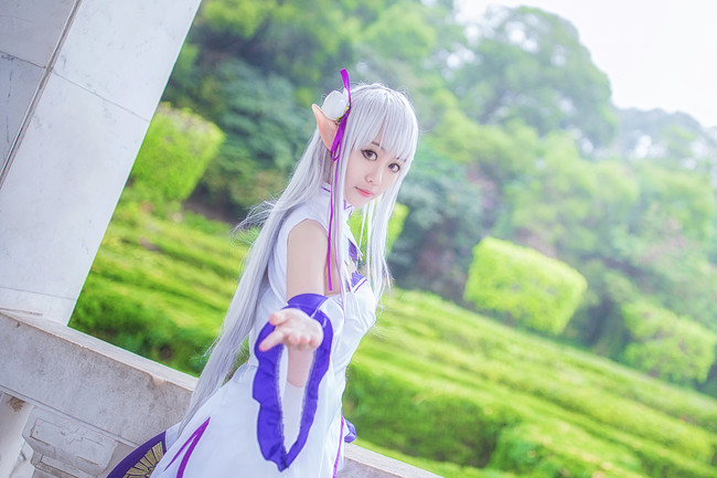从零开始的异世界生活艾米莉亚cos,御姐风范,这腿有点不科学