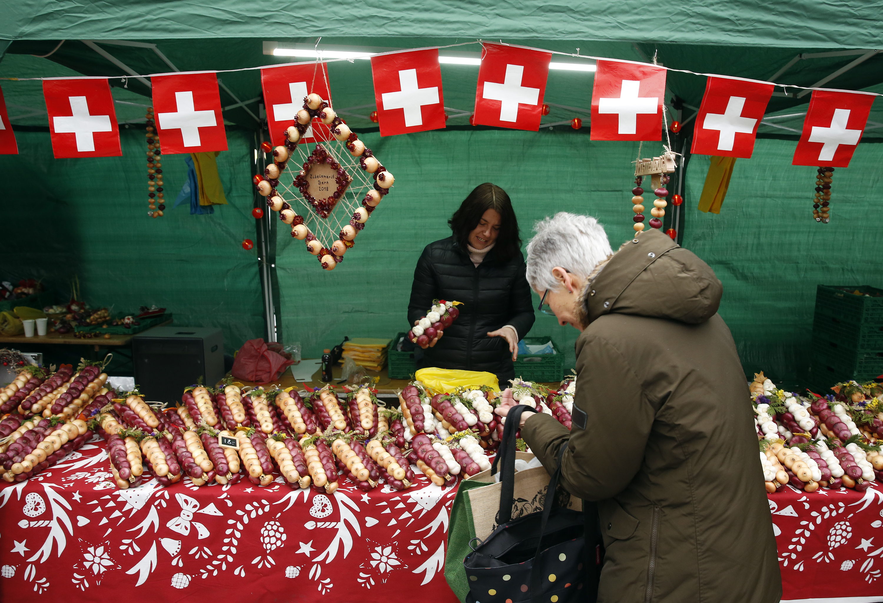 瑞士伯尔尼举办一年一度洋葱节