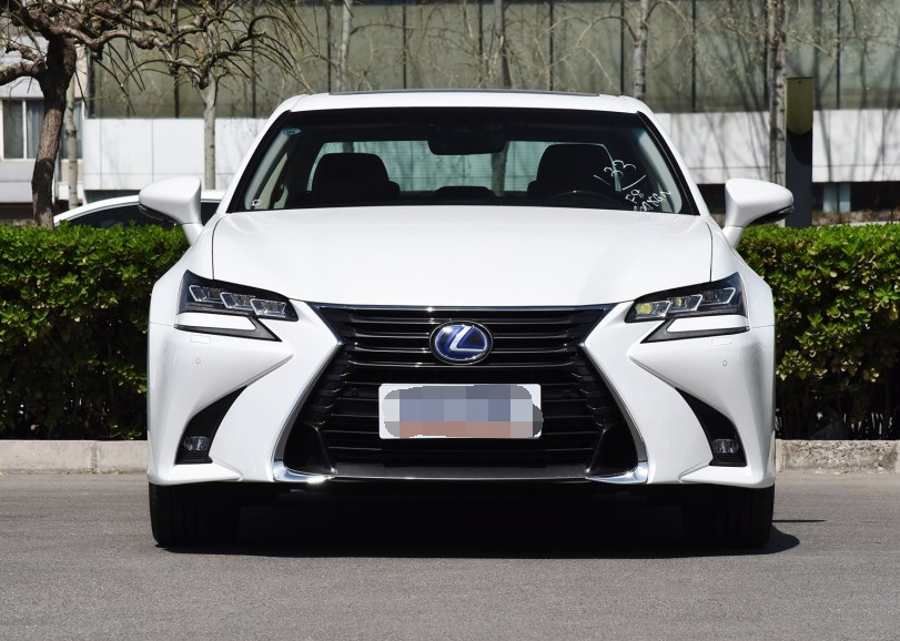 造型美丽的雷克萨斯gs300 f sport