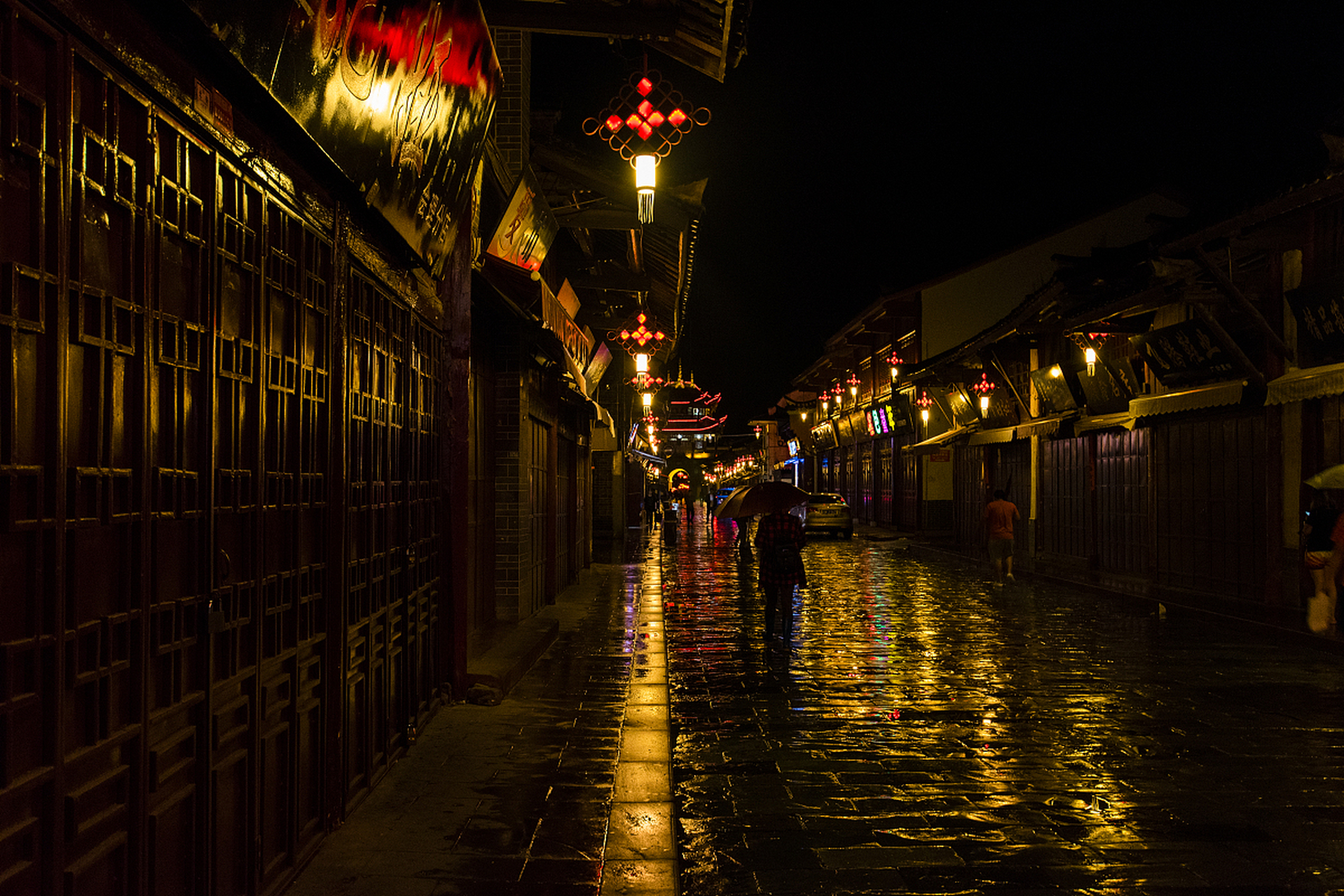 大理古城夜晚图片图片