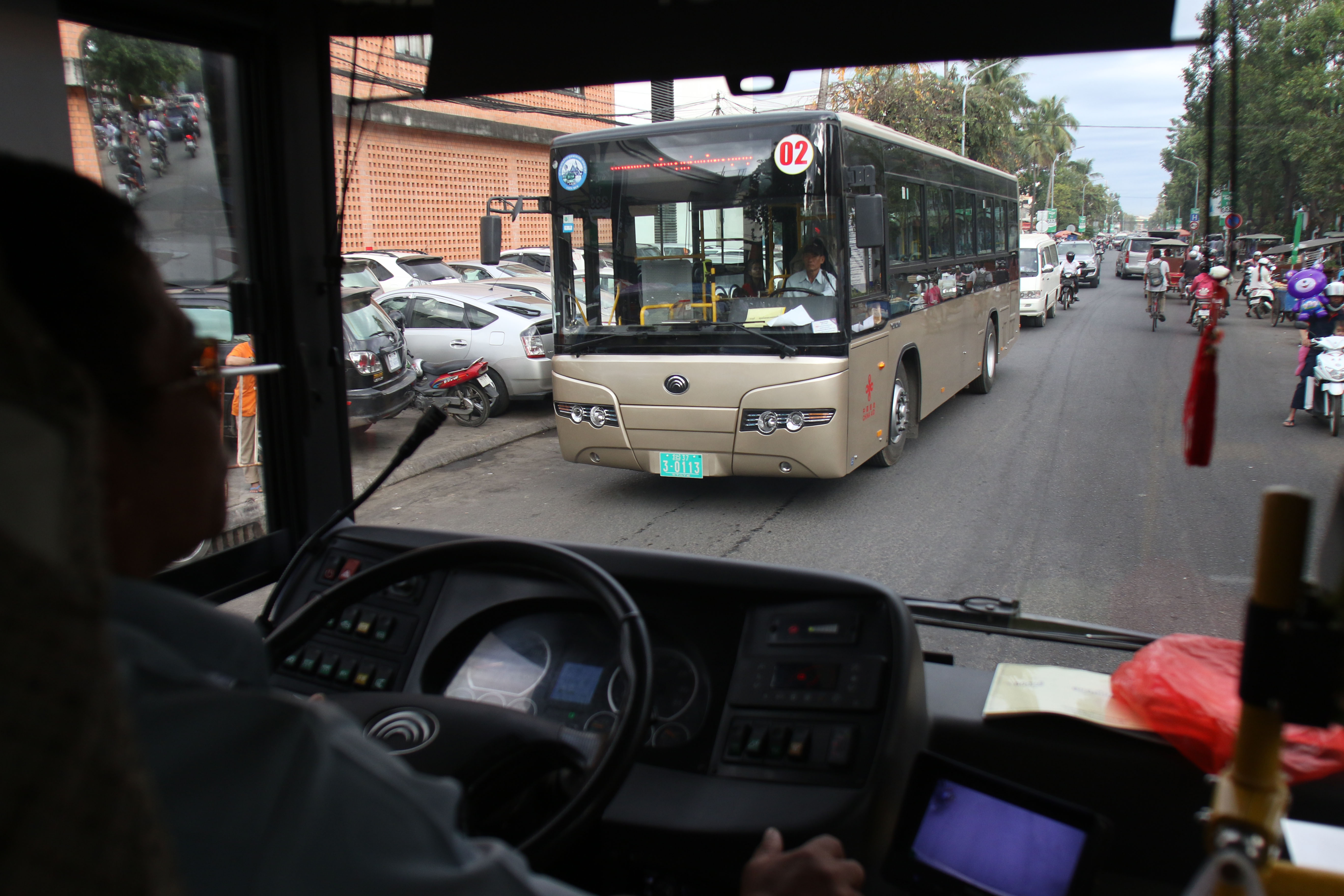 通讯:宇通客车让柬埔寨百姓爱上"中国制造"