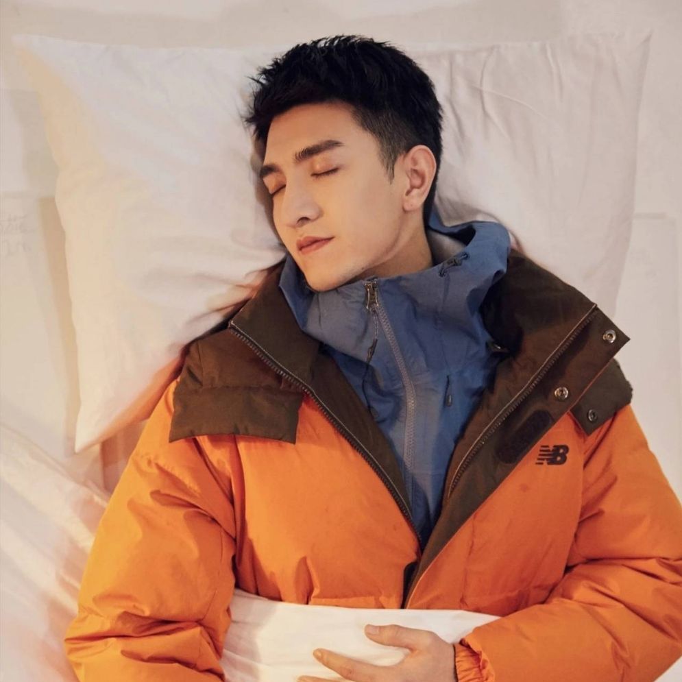 杨颖除了跑男还接了新综艺,看到全体成员后,网友:又成了团宠