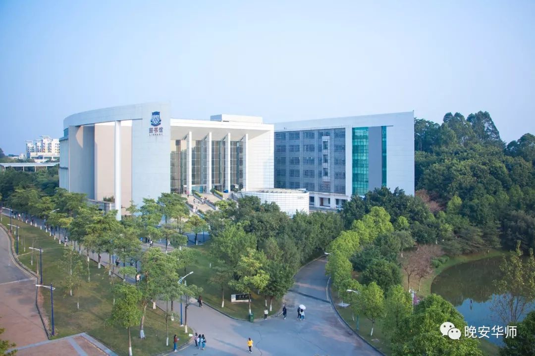 华师的春天!求夸!