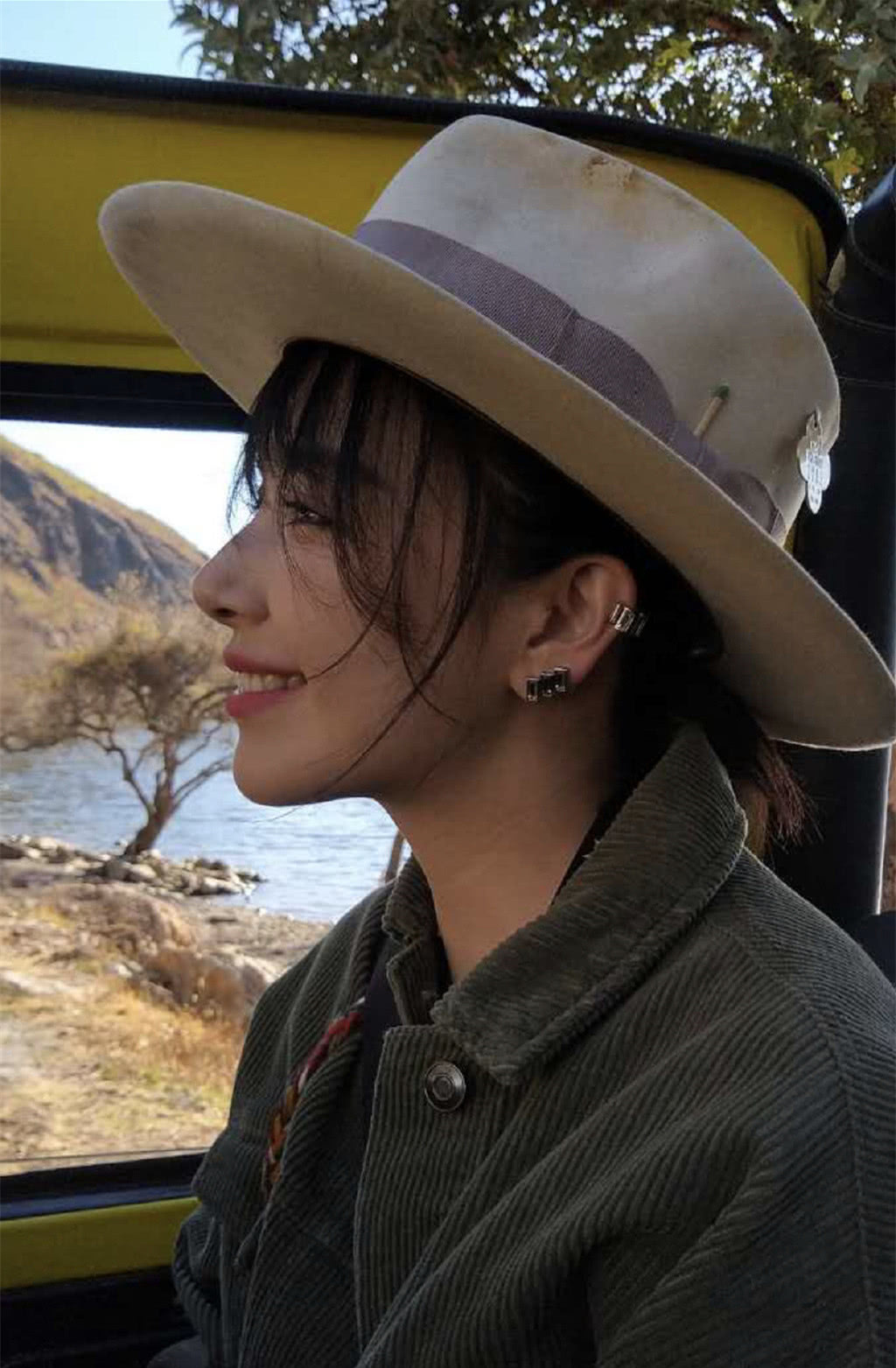 纪凌尘刚和新女友吃饭,阚清子就如此反击,看来还是没能忘了他!