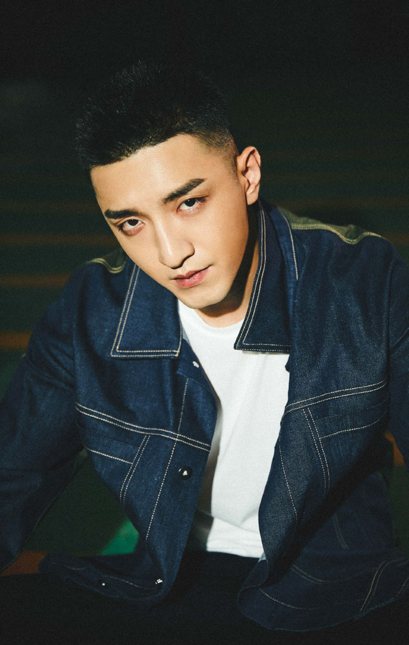 酷帅养眼——演员金瀚