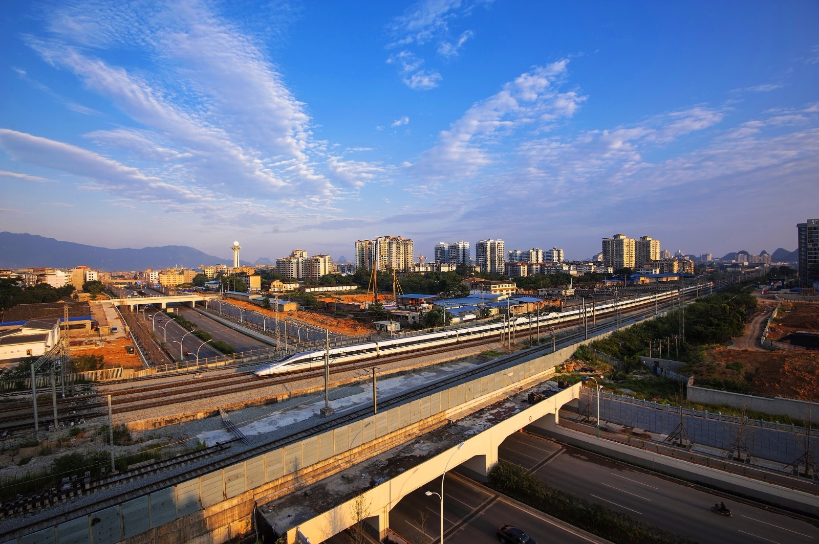 河南将建设的一座高铁站,车站等级是一等站,是郑济高铁中间站