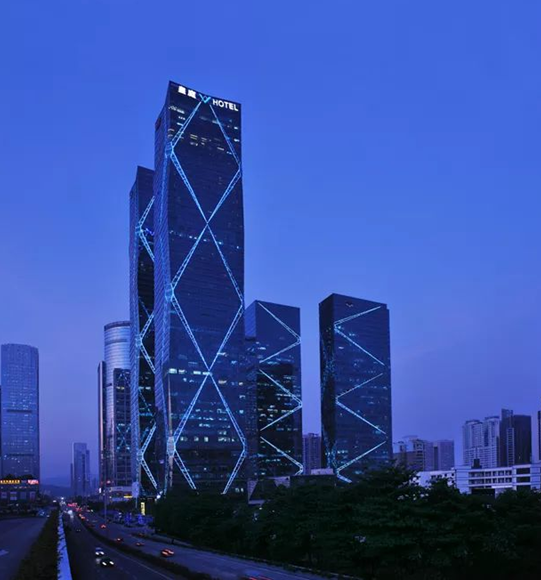 皇庭董事长郑康豪先生主持召开2018年度工作部署会议