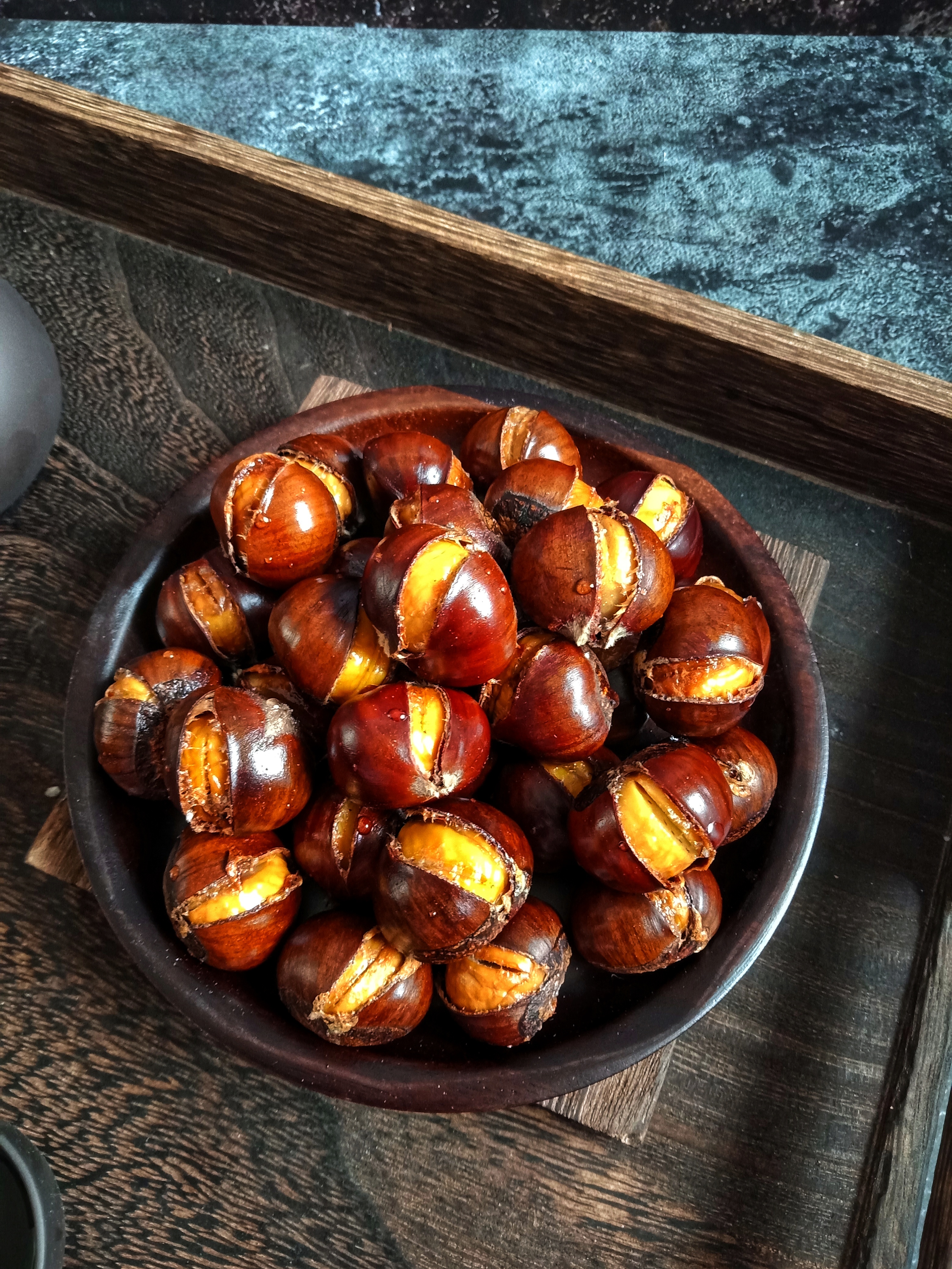 不用在外买烤红薯,烤栗子了,在家也能做,做法简单,一看就会