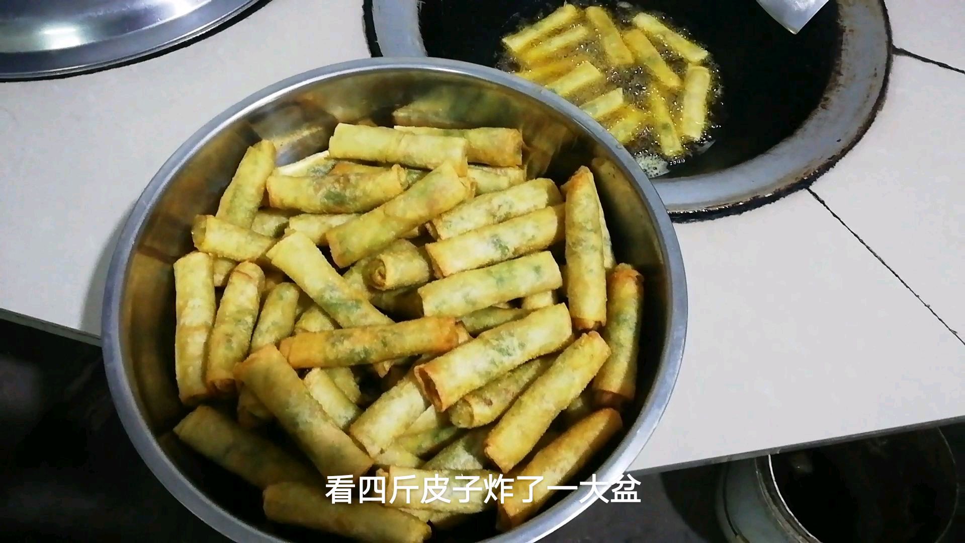 家里的大蒜再不吃就老了,看妈妈怎么解决的,做一大盆儿
