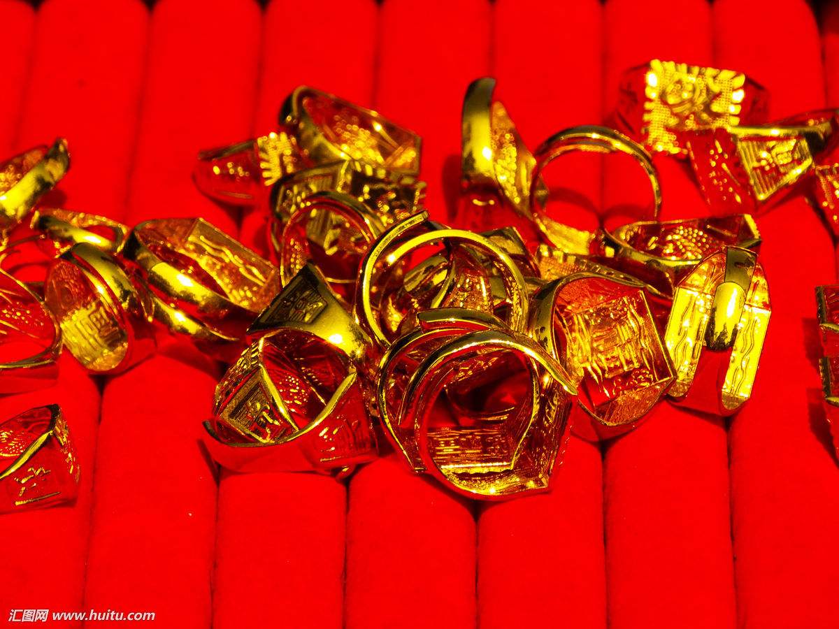 25斤大金砖随便拿,谁拿走归谁,无一人成功