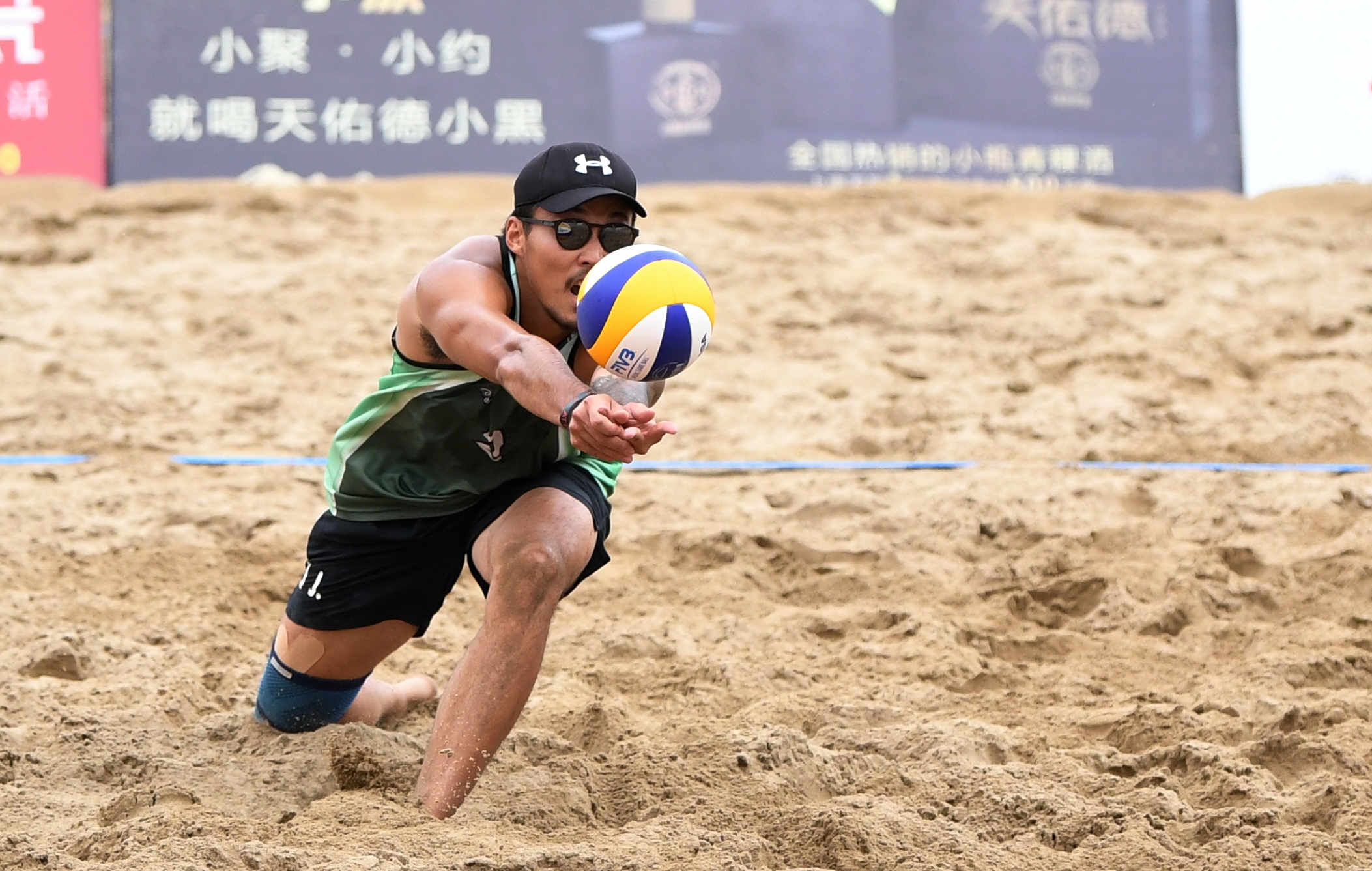 沙滩排球——全国巡回赛敦煌站:颜廷洋/李杰获得男子组冠军(2)