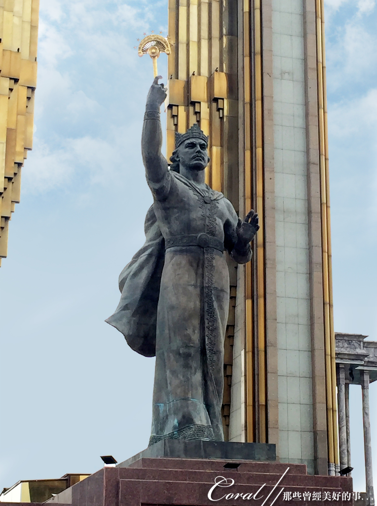 走进塔吉克斯坦首都杜尚别鲁达基花园和索莫尼广场