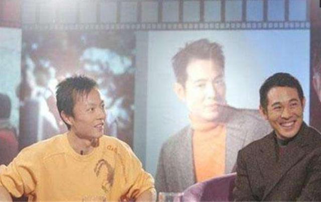 李连杰干儿子,一个功夫了得却早已过气,一个出轨却被11位大腕捧