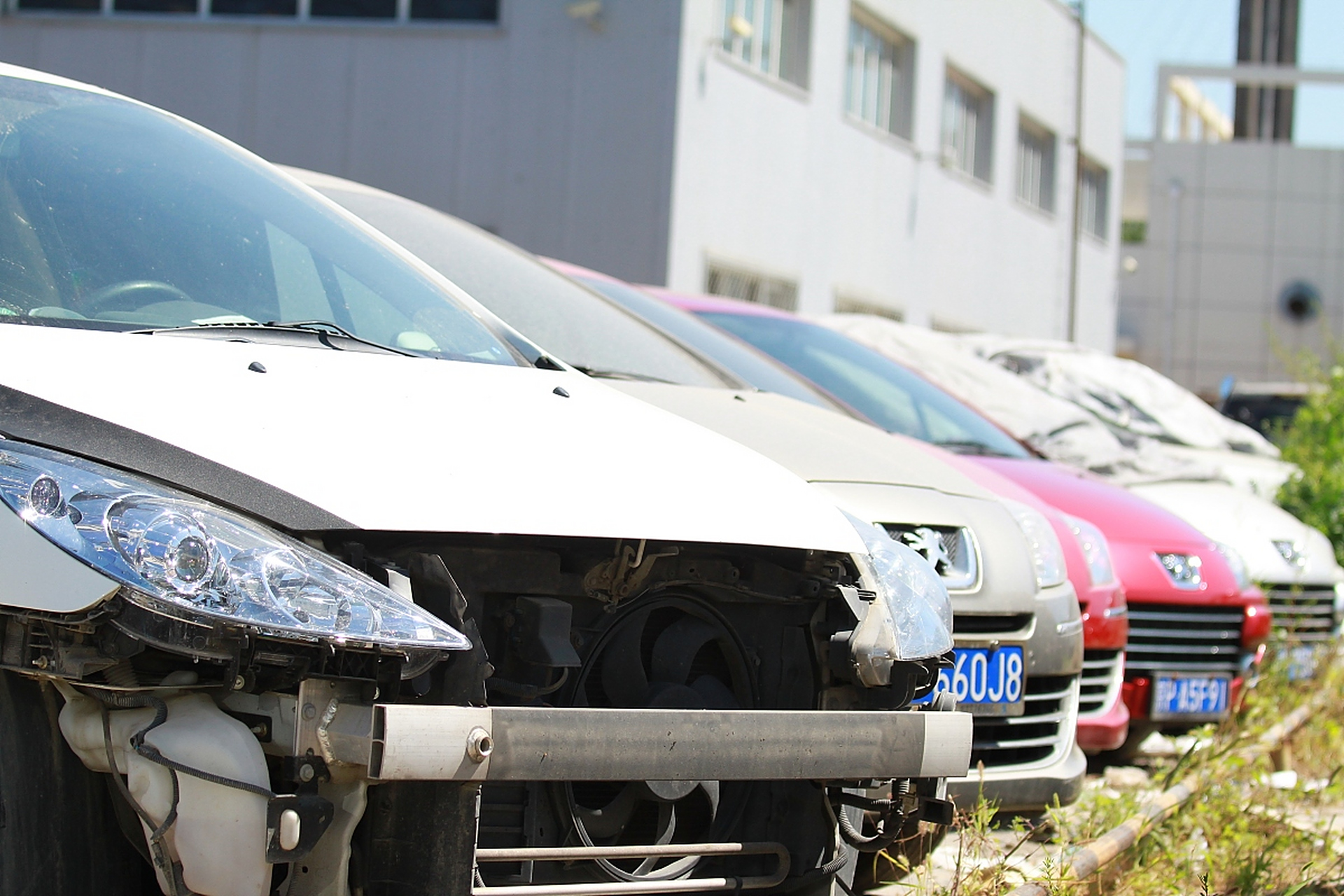 舒服!车主花32万买到全损事故车获退1赔3 97万余元