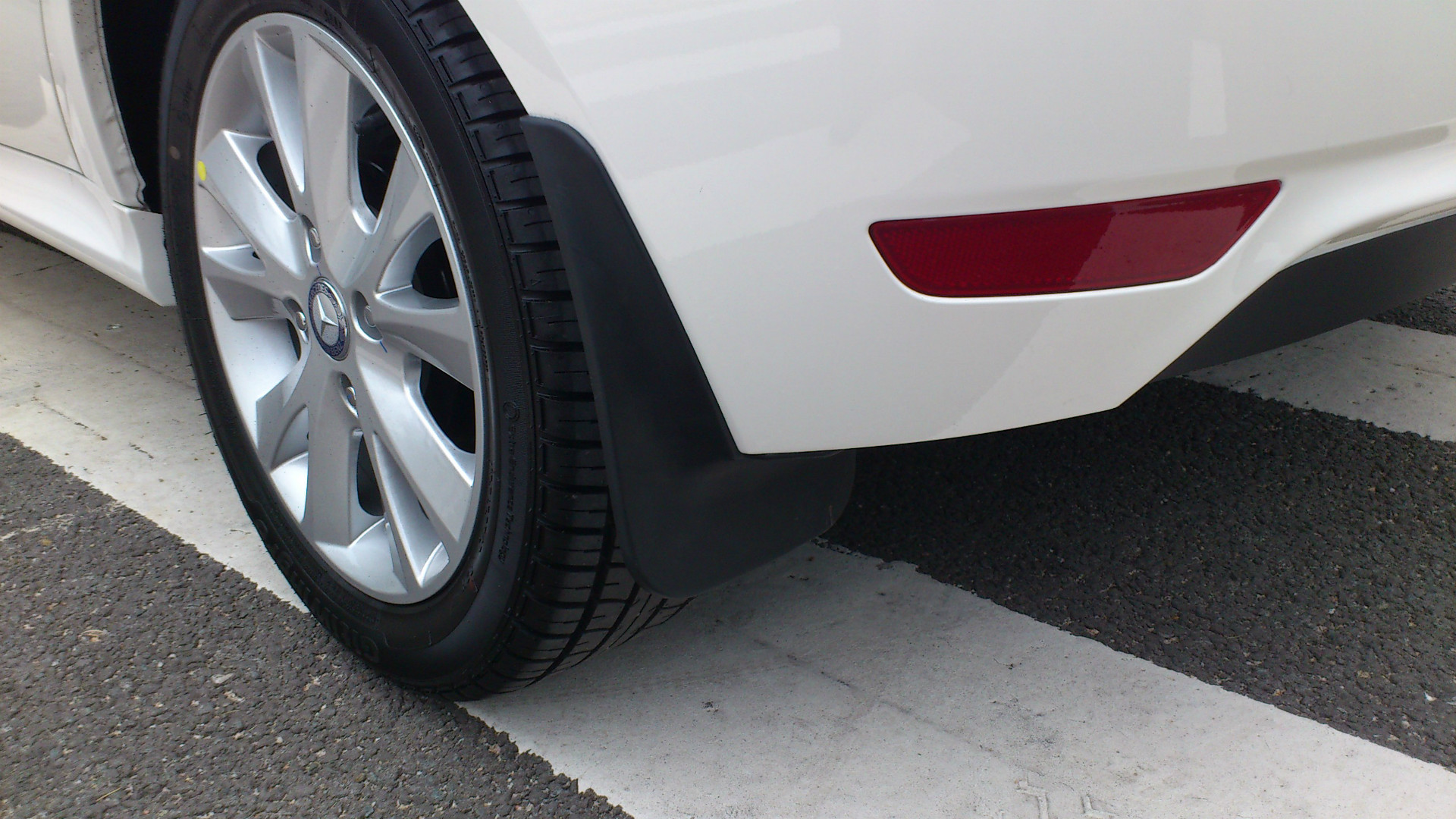 Accesorio de cabina Howo - Guardabarros