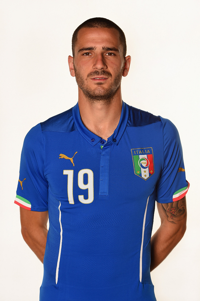 费内巴切官方宣布,意大利后卫博努奇自由转会加盟,签约至赛季结束