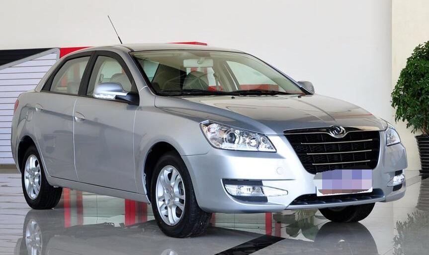 《东风风神s30》这款车的仪表盘都是我非常喜欢的,各种功能和配置都能