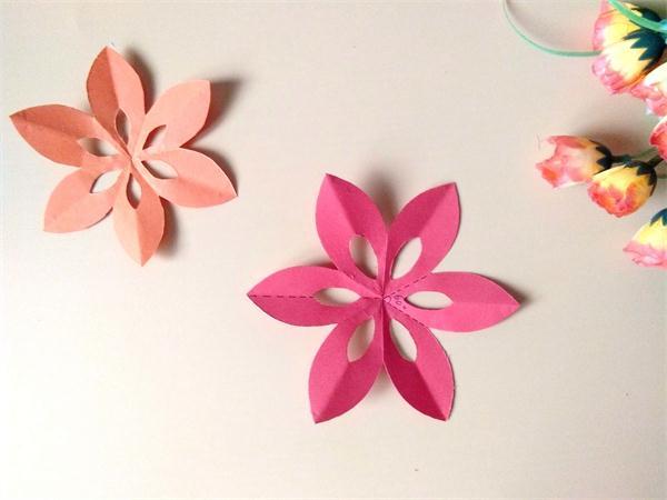 只用两剪子就能剪出美丽小花,最简单有趣的剪纸手工教程