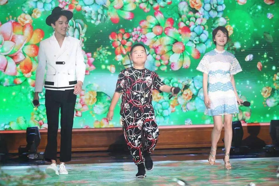 长大后的"谢飞机"不再可爱,谢腾飞喊话:我瘦下来像李现