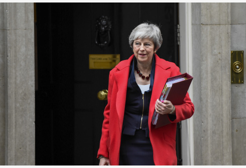 英国首相:将继续与欧盟就"脱欧"协议进行谈判