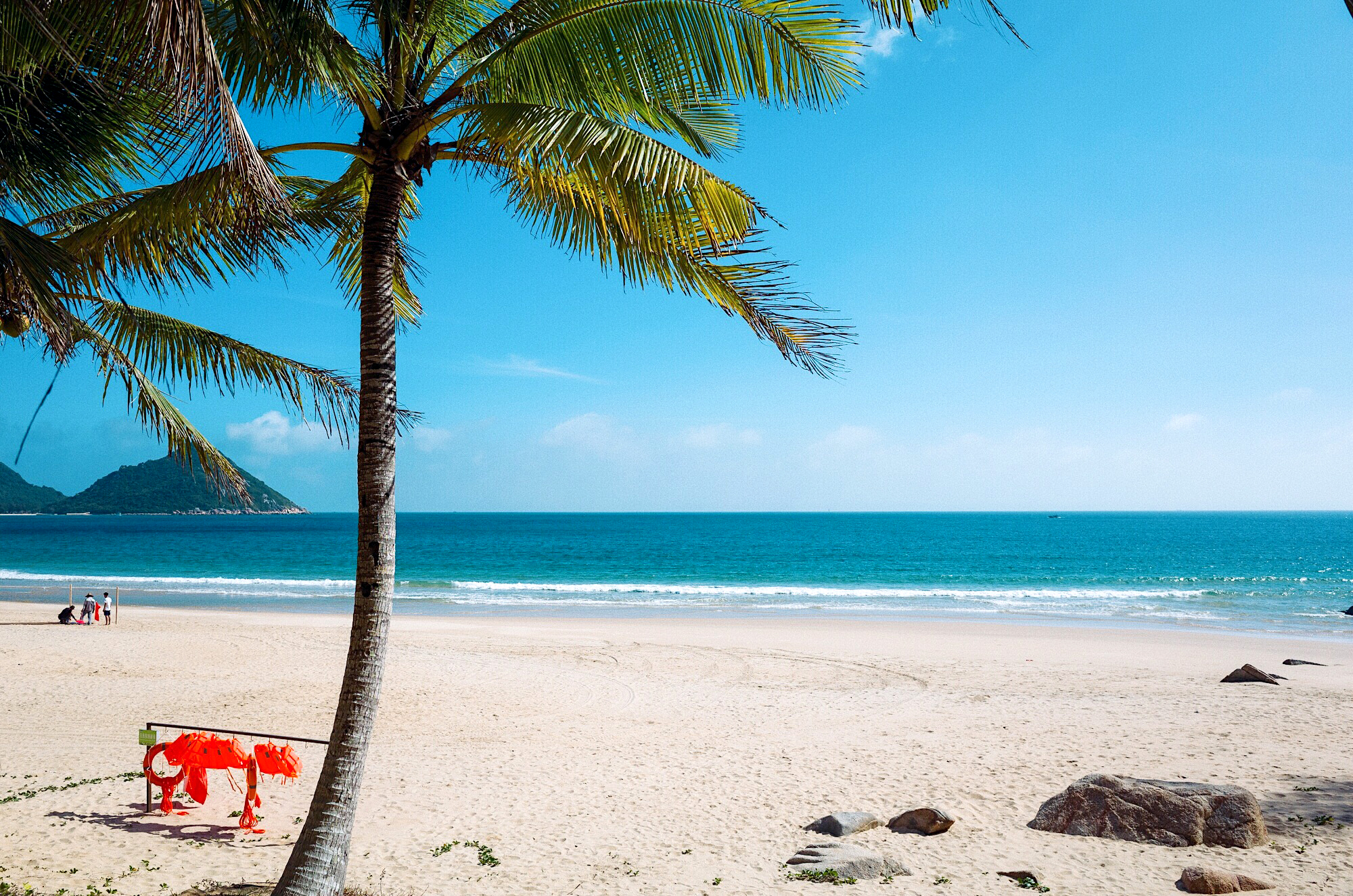 私藏在海南的绝美海滩,距离三亚1小时车程,美如"世外桃源"