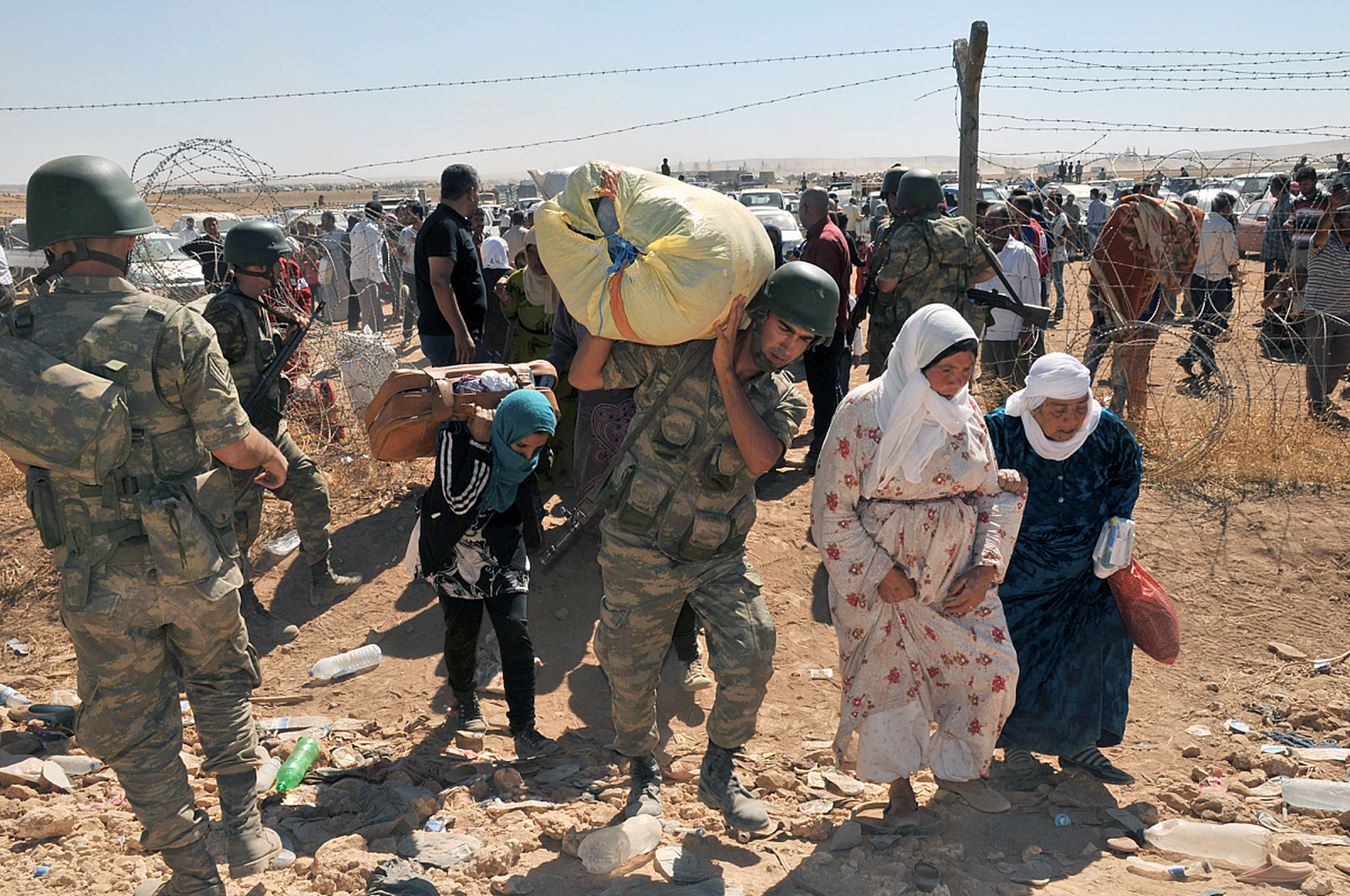 巴以冲突最新动态# 以色列在持续对加沙地带发动空袭和大规模地面