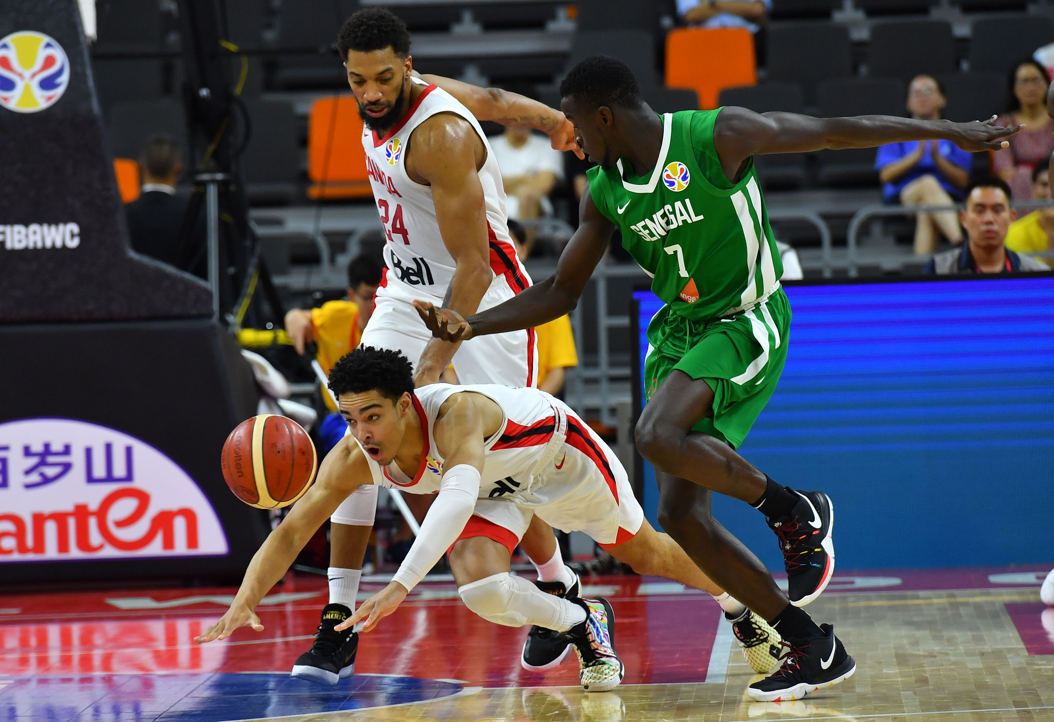 篮球——小组赛:加拿大队战胜塞内加尔队(2)