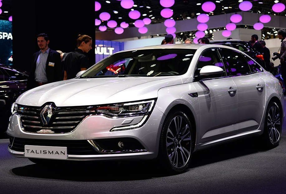 塔利斯曼车型设计的很美观,看起来很圆润让人感觉很舒适