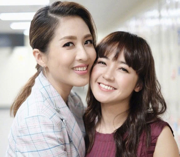 长腿天后陈敏之和一众tvb女星合照她最抢眼,40岁知性美尽显