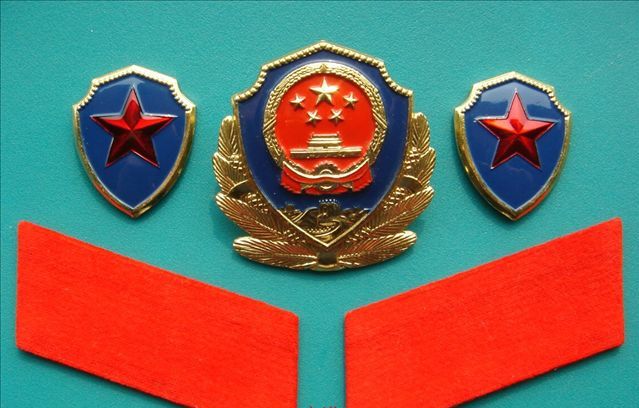 1983年,"八三式"警服诞生,为何成为老警察的"最爱"?