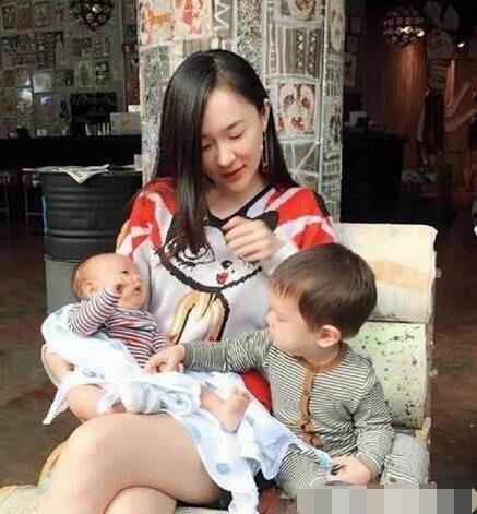 霍思燕二胎女儿,原来嗯哼还有个这么漂亮的妹妹