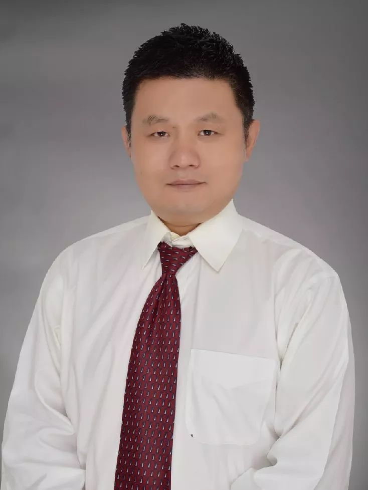 荣湃创始人董志伟:模拟电路有八字箴言和"四块砖头"