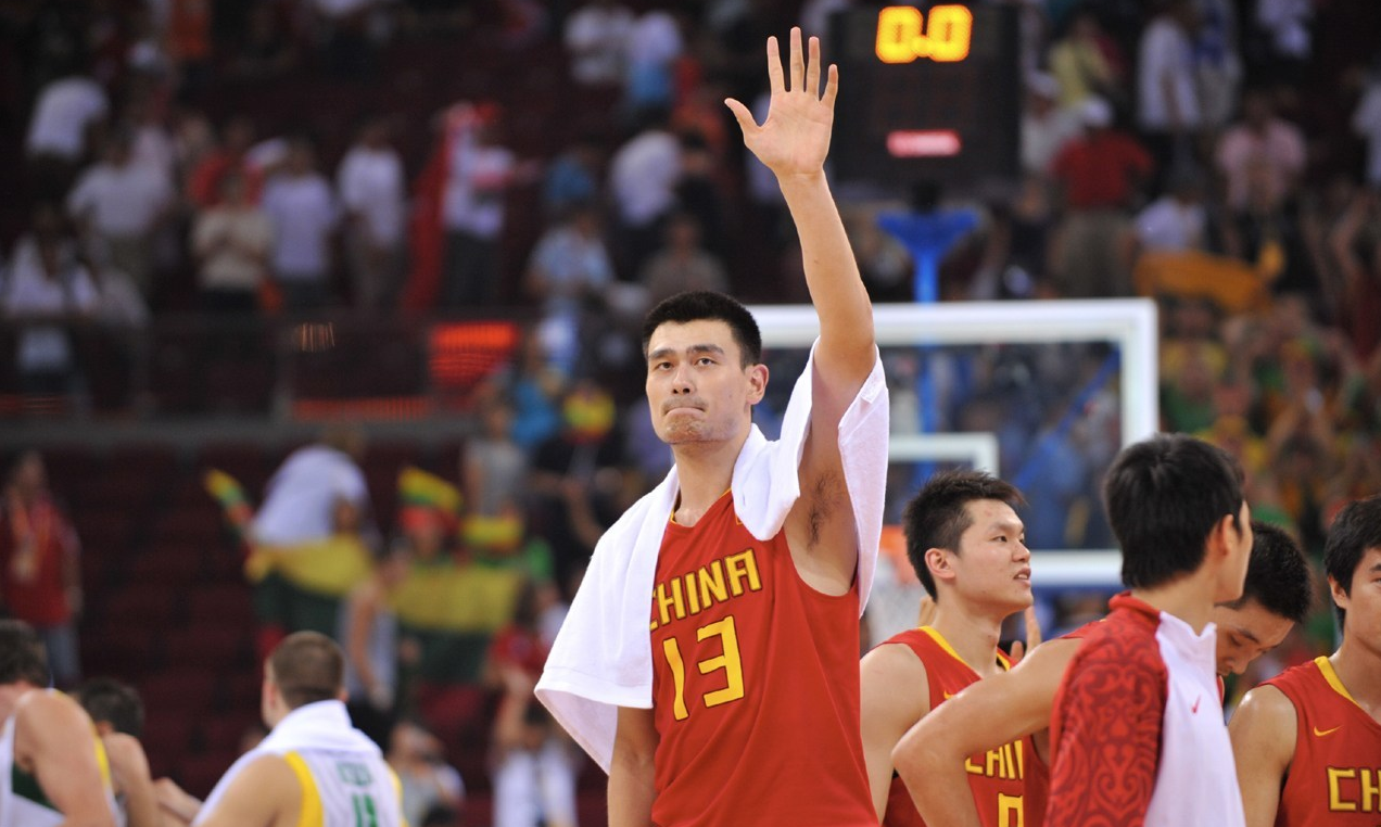 男篮世锦赛大名单公布,数着他如今的年轮,心里莫名的酸楚