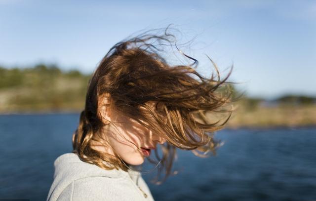 美文:迎风而行,绽放美丽