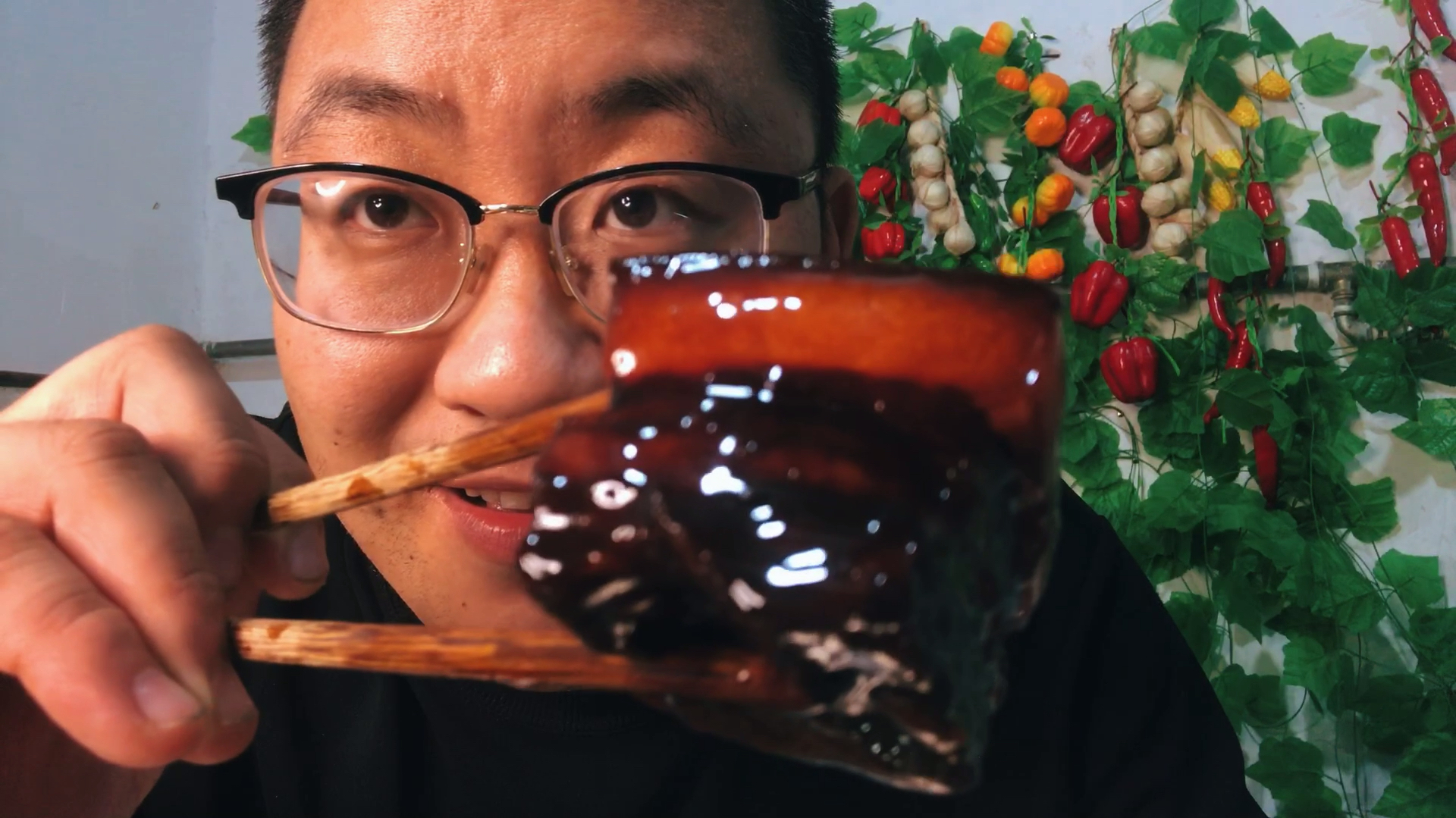 酒店大厨教你做最正宗的“红烧肉”,不加一滴水,能吃3碗米饭!