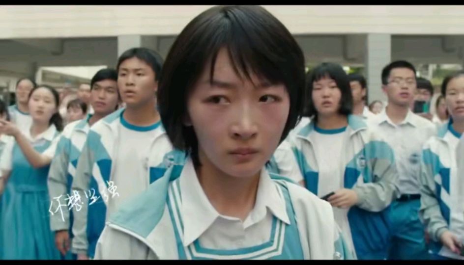 《少年的你》必须得三刷细细品味,只是一排小雏菊就有五个细节