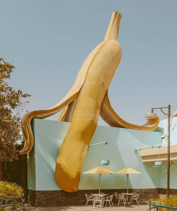 西班牙摄影师yosigo镜头下趣味十足的迪拜,平凡生活中的视觉娱乐.