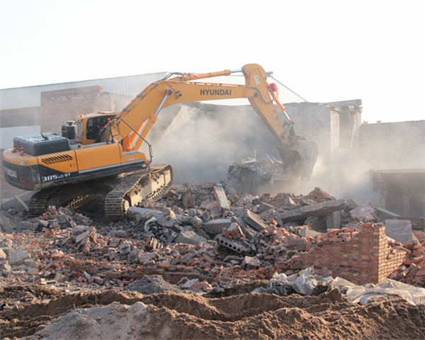 广水依法拆除违规建筑