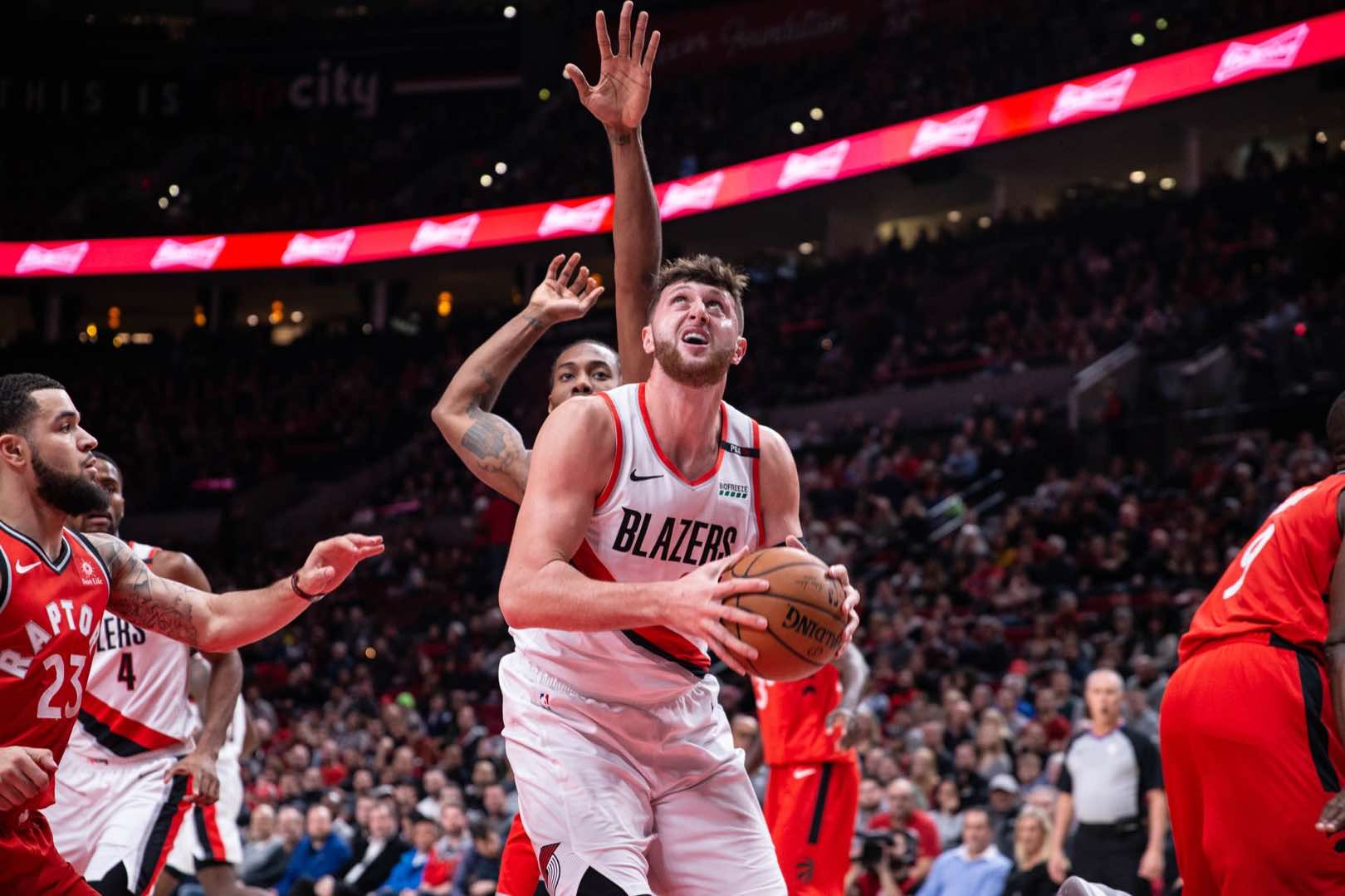 开拓者中锋 努尔基奇得到11分,9篮板,7助攻,2抢断,1封盖 效率值-10