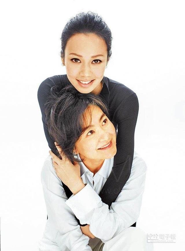 邢言爱近照曝光,林青霞生了两个女儿,无人继承她美貌