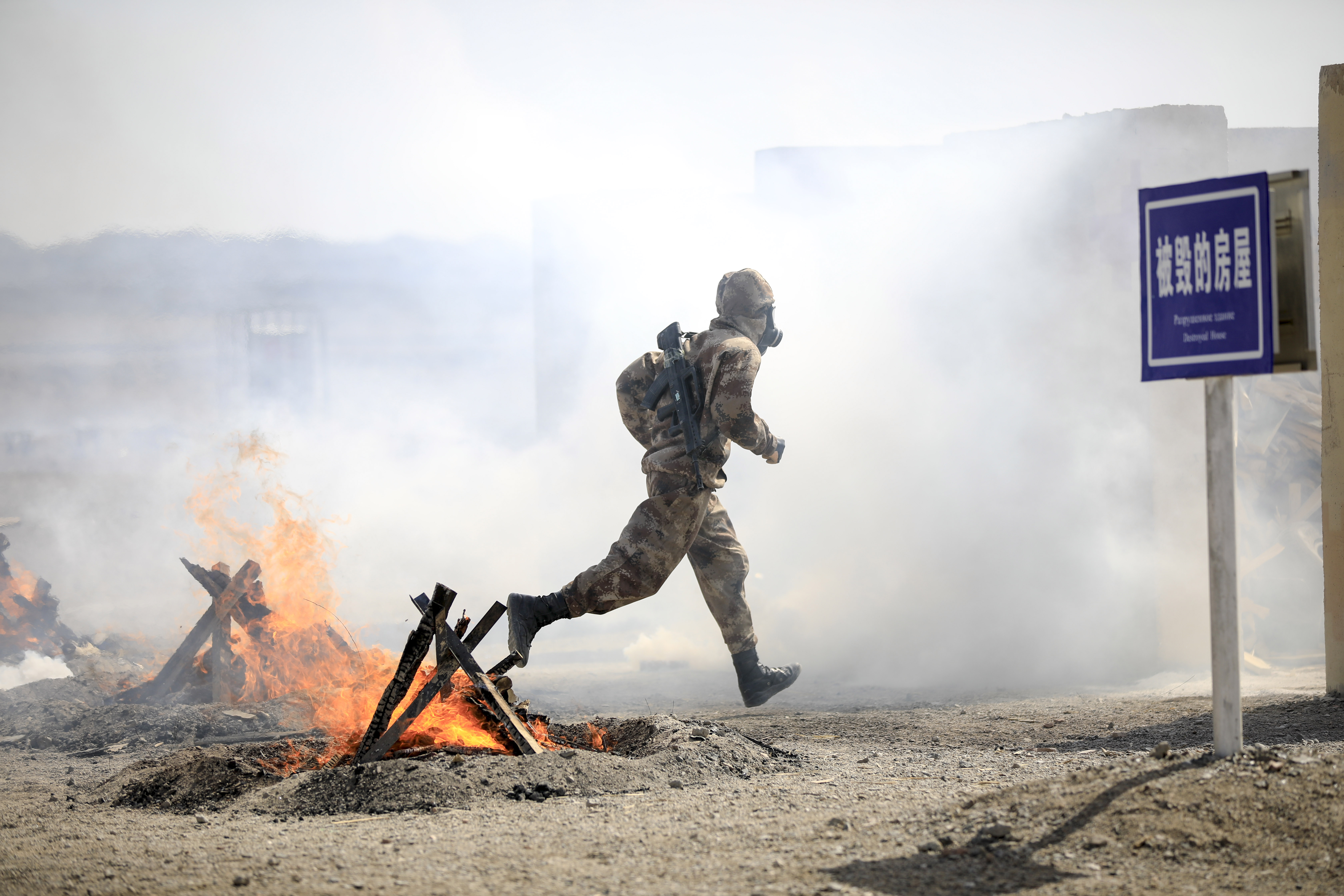 "国际军事比赛-2019":中国队包揽"安全环境"项目全部比赛第一(2)