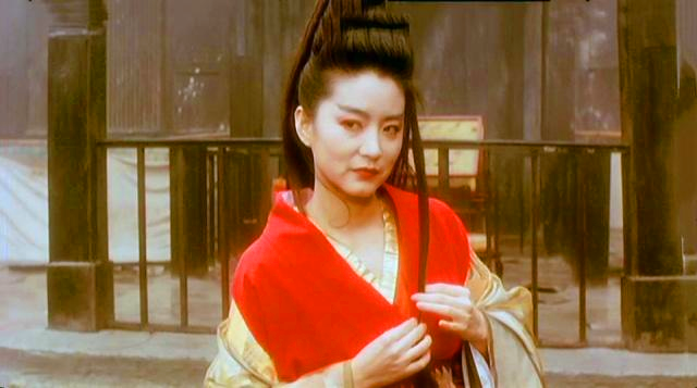 黑木崖之战,5大高手险胜东方不败,难道独孤九剑不如葵花宝典?