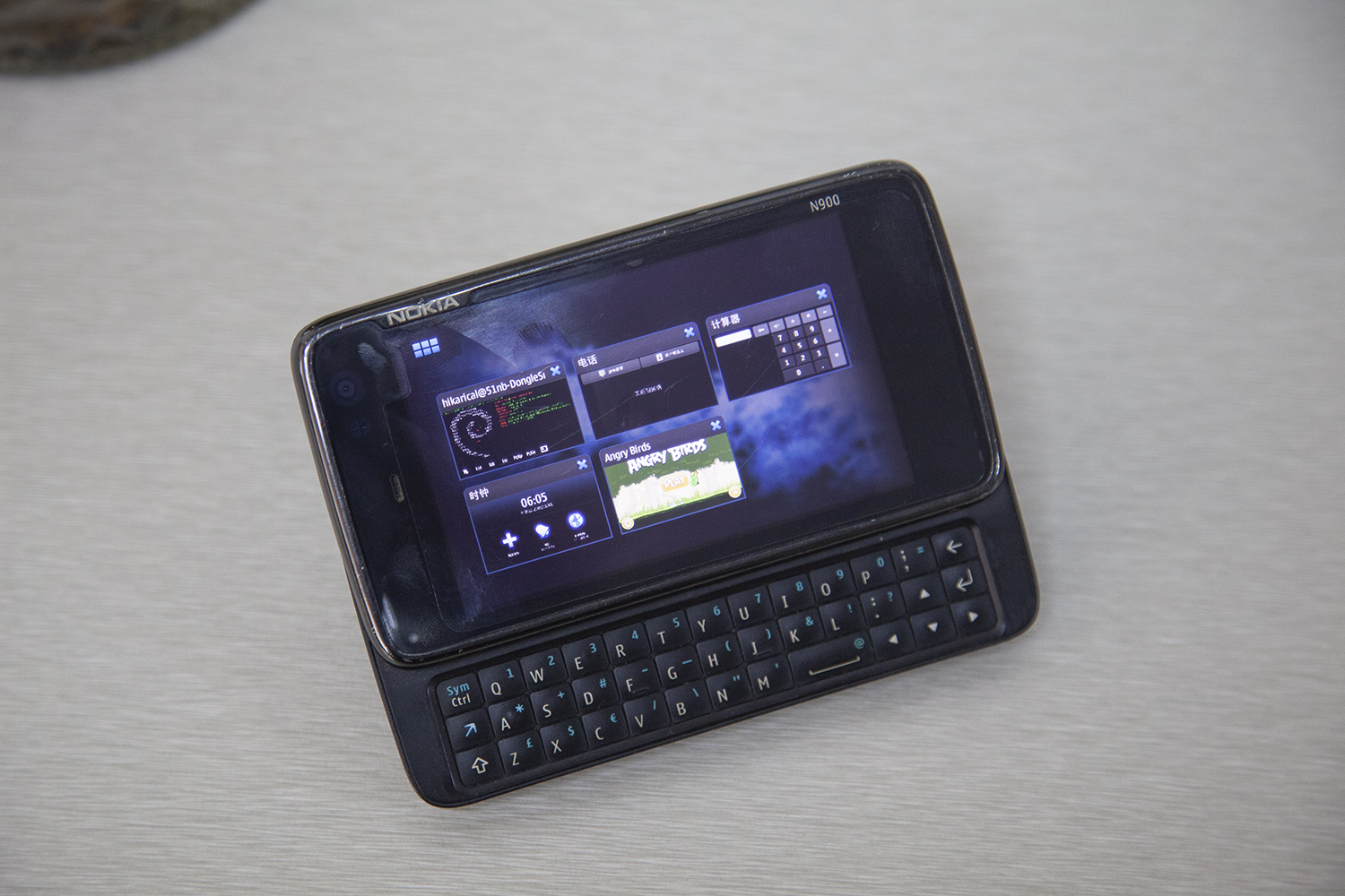 「经典手机回顾」nokia n900:最后的maemo系统手机